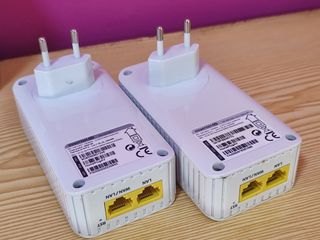 2x Essentielb AV500 Wi-Fi Powerline