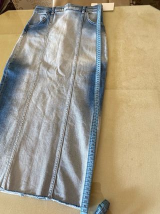 Falda denim Zara larga