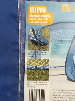 Per Nuria. 2 porte da calcio pieghevoli