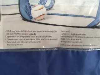 Per Nuria. 2 porte da calcio pieghevoli