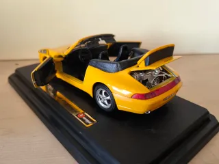 Lote de 2 Coches a escala