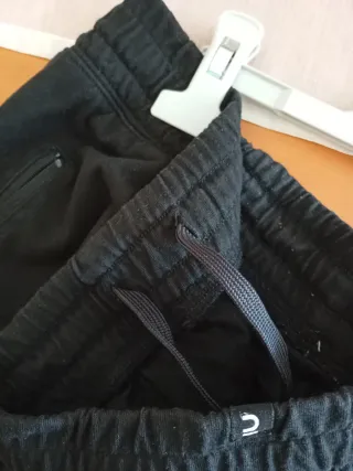 Pantalón corto deportivo negro