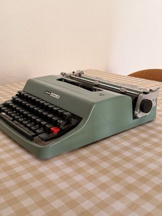 Olivetti Lettera 32 Máquina de Escribir