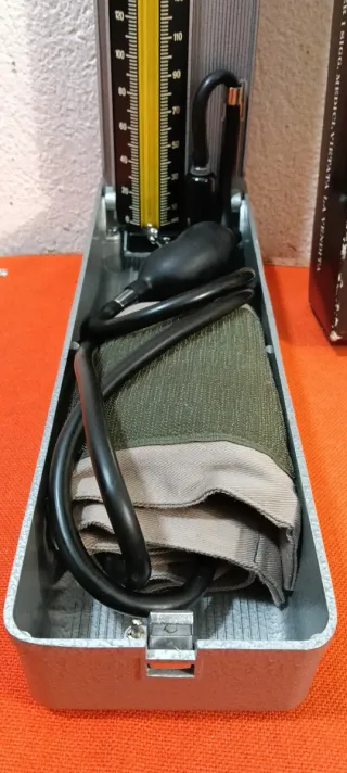 Misuratore Pressione Vintage Scatola Metallo Japan