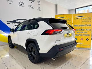 Toyota RAV4 2021
