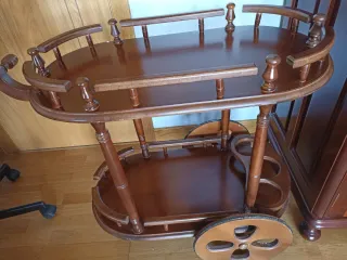 Mesa decorativa de madera