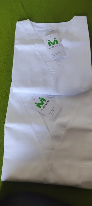2 Casacas Sanitarias Mujer MISEMIYA Talla L Blanca