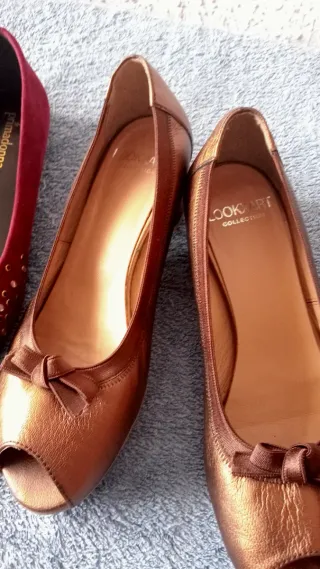 2 Pares Zapatos Talla 38 dorado y burdeos