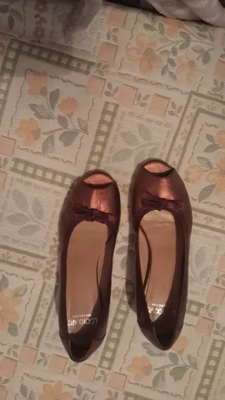 2 Pares Zapatos Talla 38 dorado y burdeos