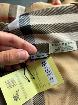 Bufanda Burberry Nueva Beige/Roja