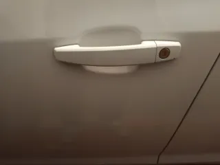 Maneta exterior puerta Opel Astra J blanca
