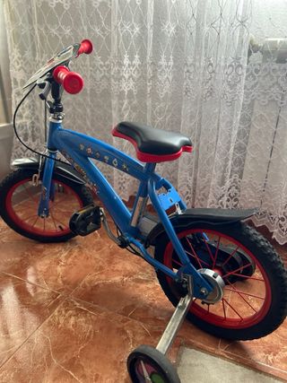 Bicicleta infantil azul