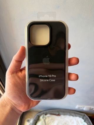 Funda Silicona iPhone 16 Pro Negra