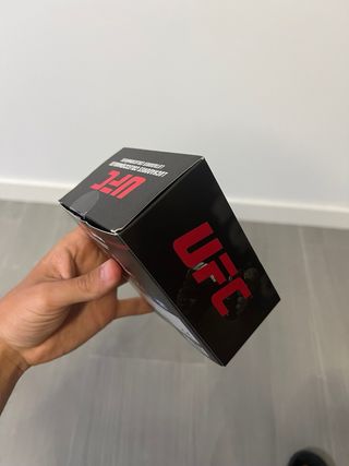 Juego UFC 5 PS5 + REGALO (Caja Figuras UFC)