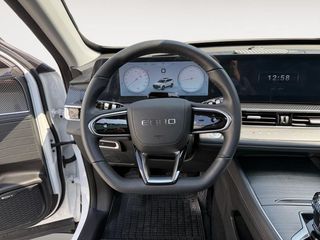 Ebro S700 1.6 TGDI Luxury 7 DCT