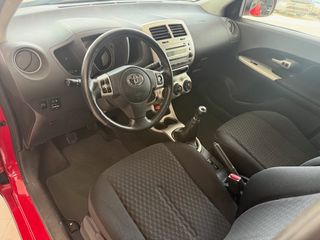 Toyota Urban Cruiser 2010