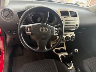 Toyota Urban Cruiser 2010