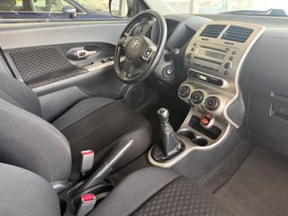Toyota Urban Cruiser 2010