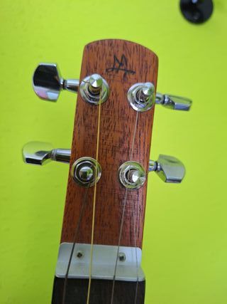 Guitarra Cigar Box 4 cuerdas
