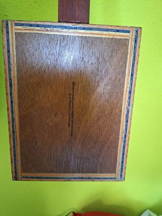 Guitarra Cigar Box 4 cuerdas