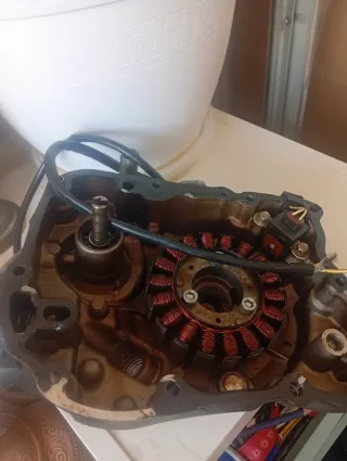 Tapa de bomba de agua moto