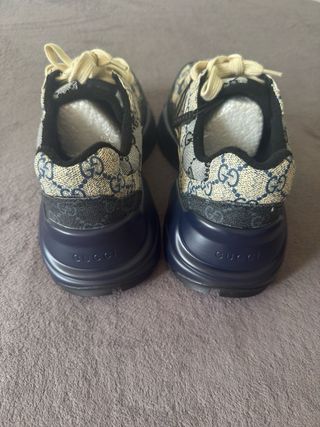 Zapatillas Beige y Azul