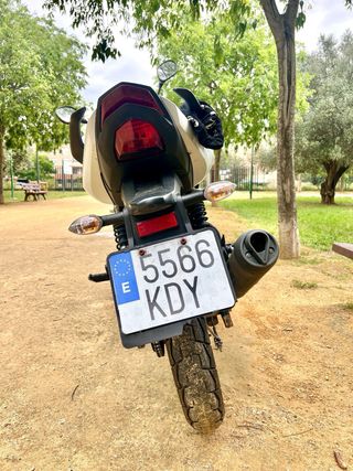 Yamaha YS 125cc Naked