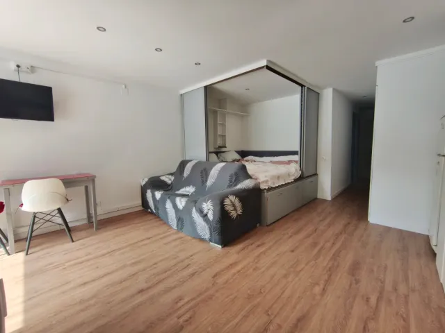 Se alquila apartamento