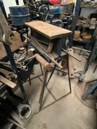 Viga yunque para golpear