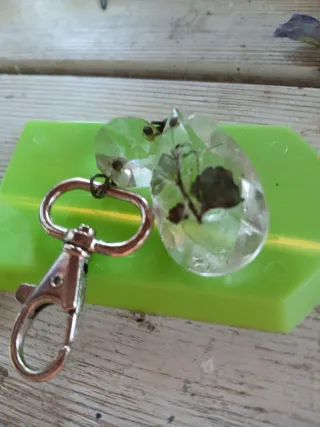 Portachiavi con ciondolo trasparente in cristallo