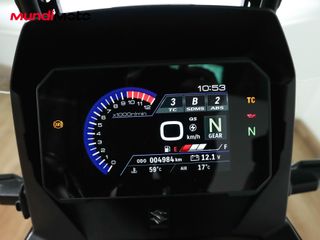 SUZUKI V-STROM 800 TECH