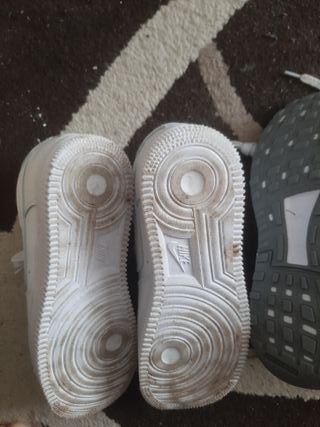 Lote Zapatillas Nike y Adidas Blancas Rosas a 5 €