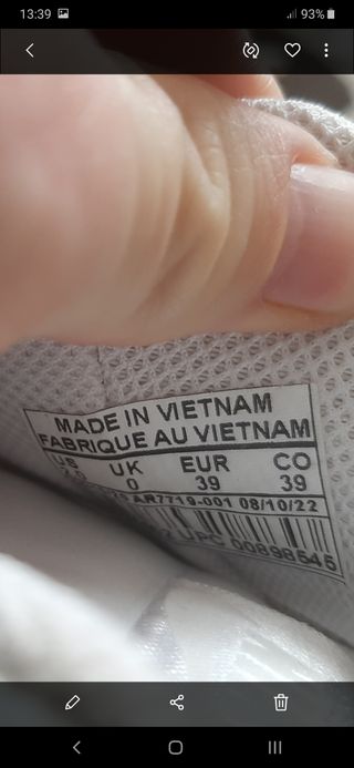 Lote Zapatillas Nike y Adidas Blancas Rosas a 5 €