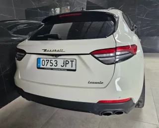 Maserati Levante 2016