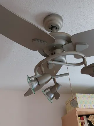 Ventilador de techo con 3 luces
