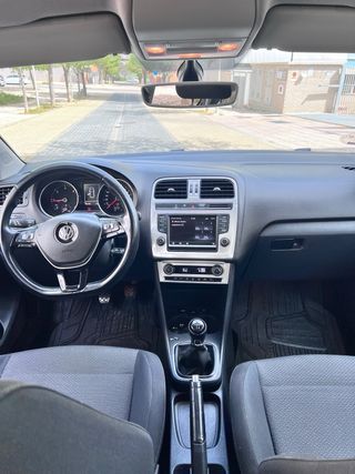 Volkswagen Polo 2015