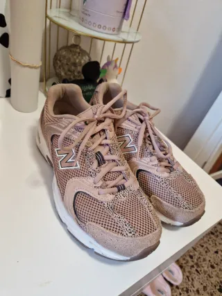 New Balance 530