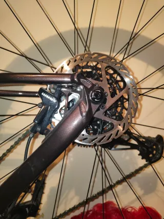 Bicicleta de montaña rockrider 720 está nueva.