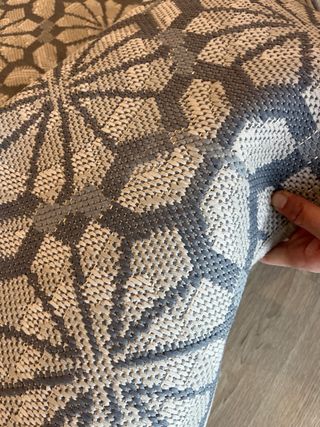 Alfombra grande beige y gris