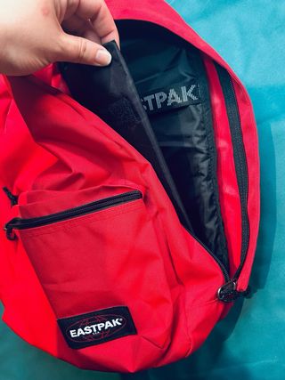 Mochila bandolera Eastpak Roja