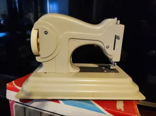 Máquina de coser infantil Annabella