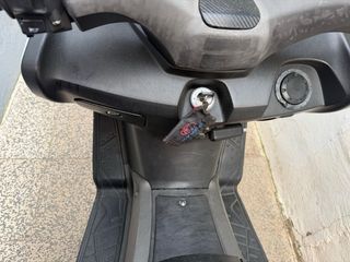Kymco 500 Maxi Scooter Blanca