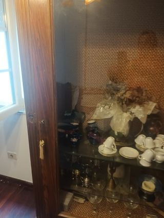 Mueble antiguo colonial vitrina madera