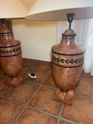 Lámparas de mesa de mármol y tela