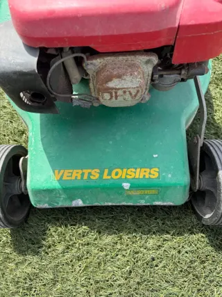 Cortacésped Honda Verde