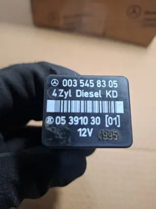 Relè original 0035458305 w202 w210