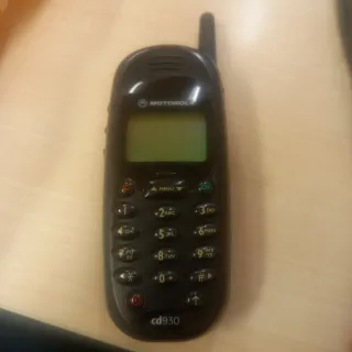 Motorola CD930 Telefono Cellulare