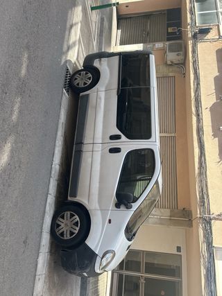 Opel Vivaro 2007