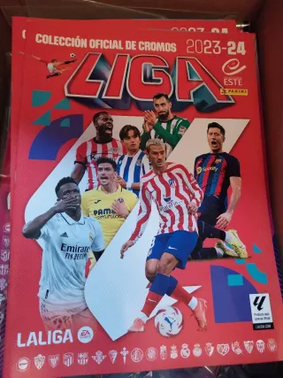 Álbumes Cromos LaLiga Oficial 2023-24