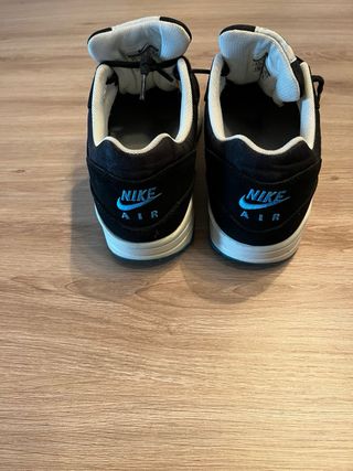 Nike Air Max Talla 42 Negro/Azul